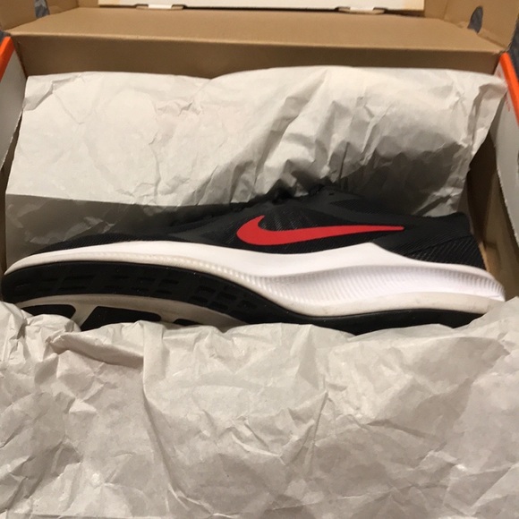 Nike running shoes - Picture 7 of 9